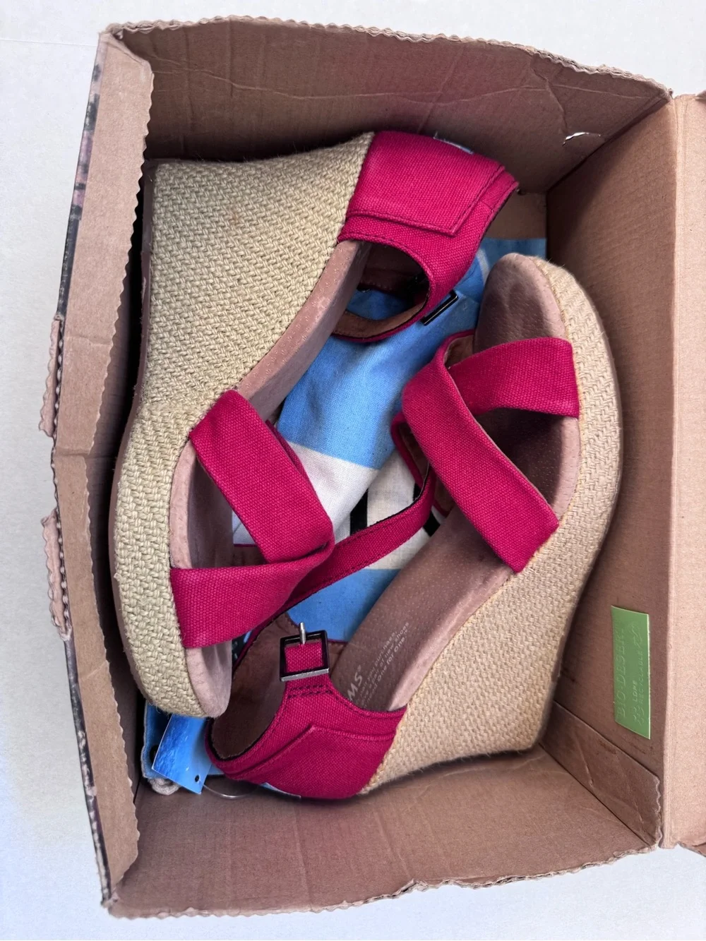 Toms Wedge Sandals in Red - Women 10